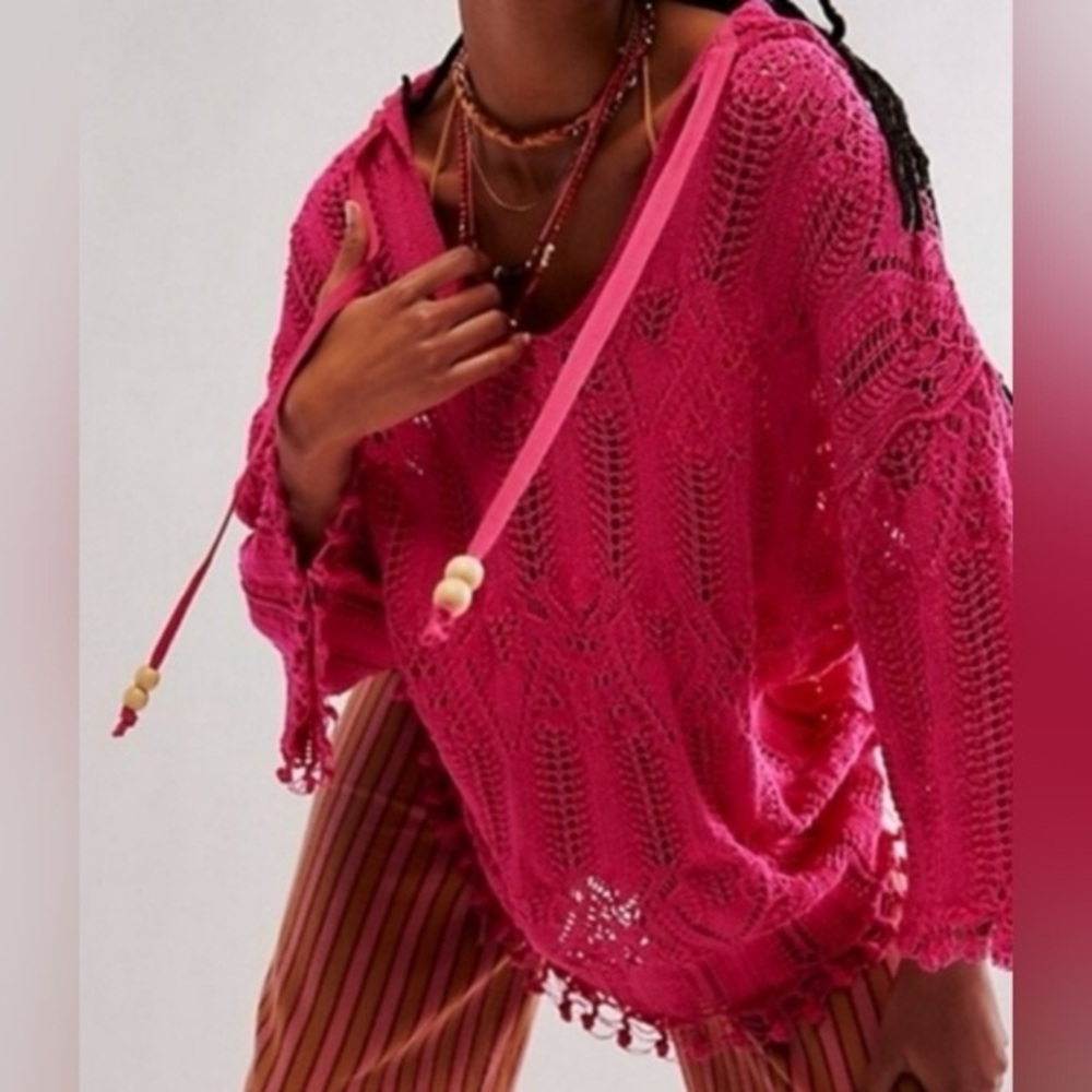 Free People‎ Sand Dollar Tunic/Dragonfruit Sorbet
NWT size xs